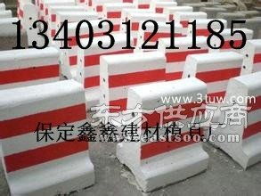 隔離墩鋼模具 從標(biāo)準(zhǔn)尺寸、加工廠家到模具生產(chǎn)的全面解析